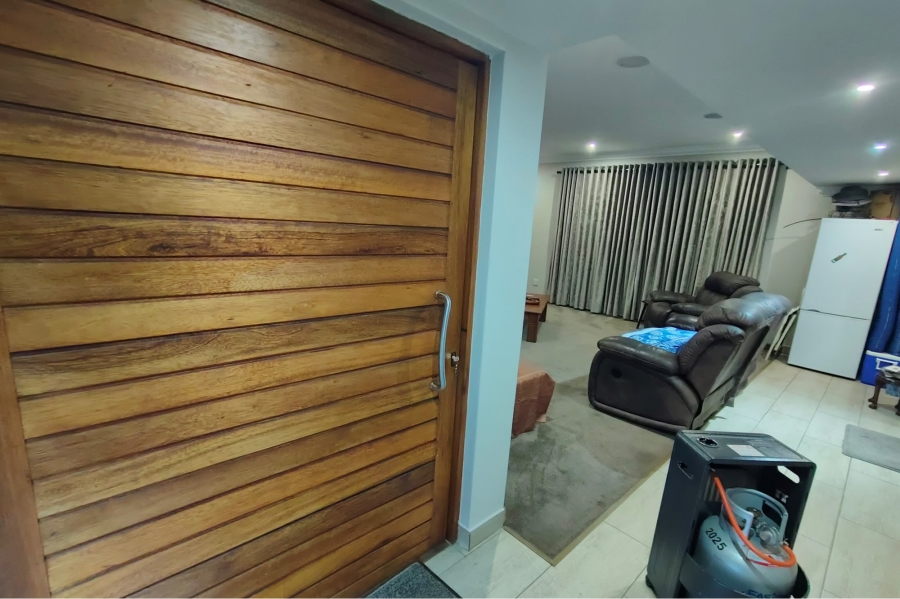 8 Bedroom Property for Sale in Broederstroom North West